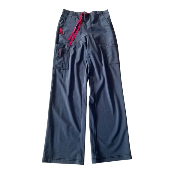 Carhartt Scrub SET, Grey & Pink, Size Small, Top & Bottoms. - Picture 4 of 4